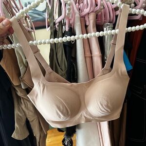 NWT SKIMS scoop bra MD